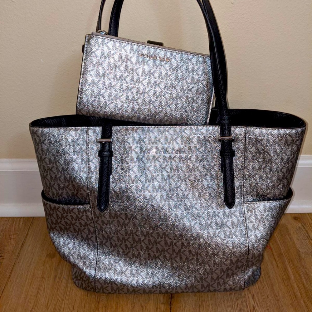 MK Michael Kors Metallic Purse and wallet Rare/HTF!